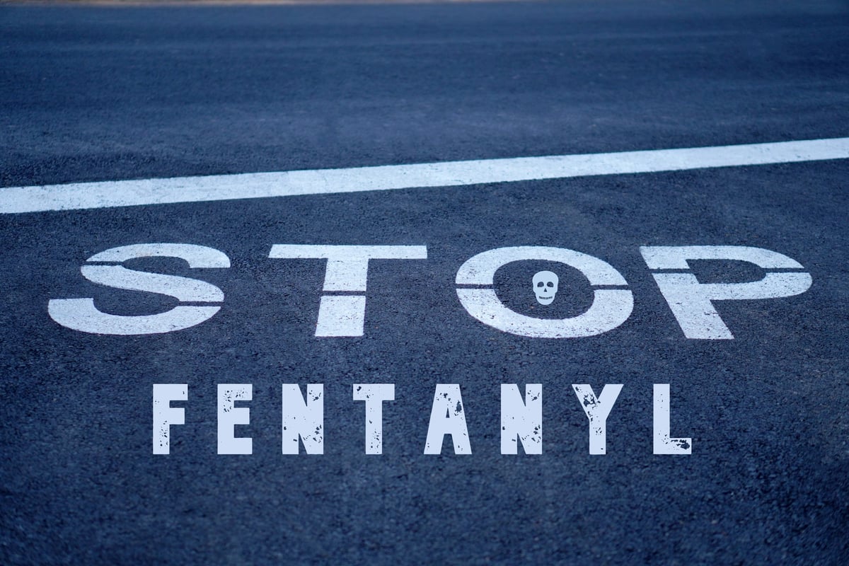 Stop fentanyl warning sign representing the fentanyl addiction crisis in Las Vegas